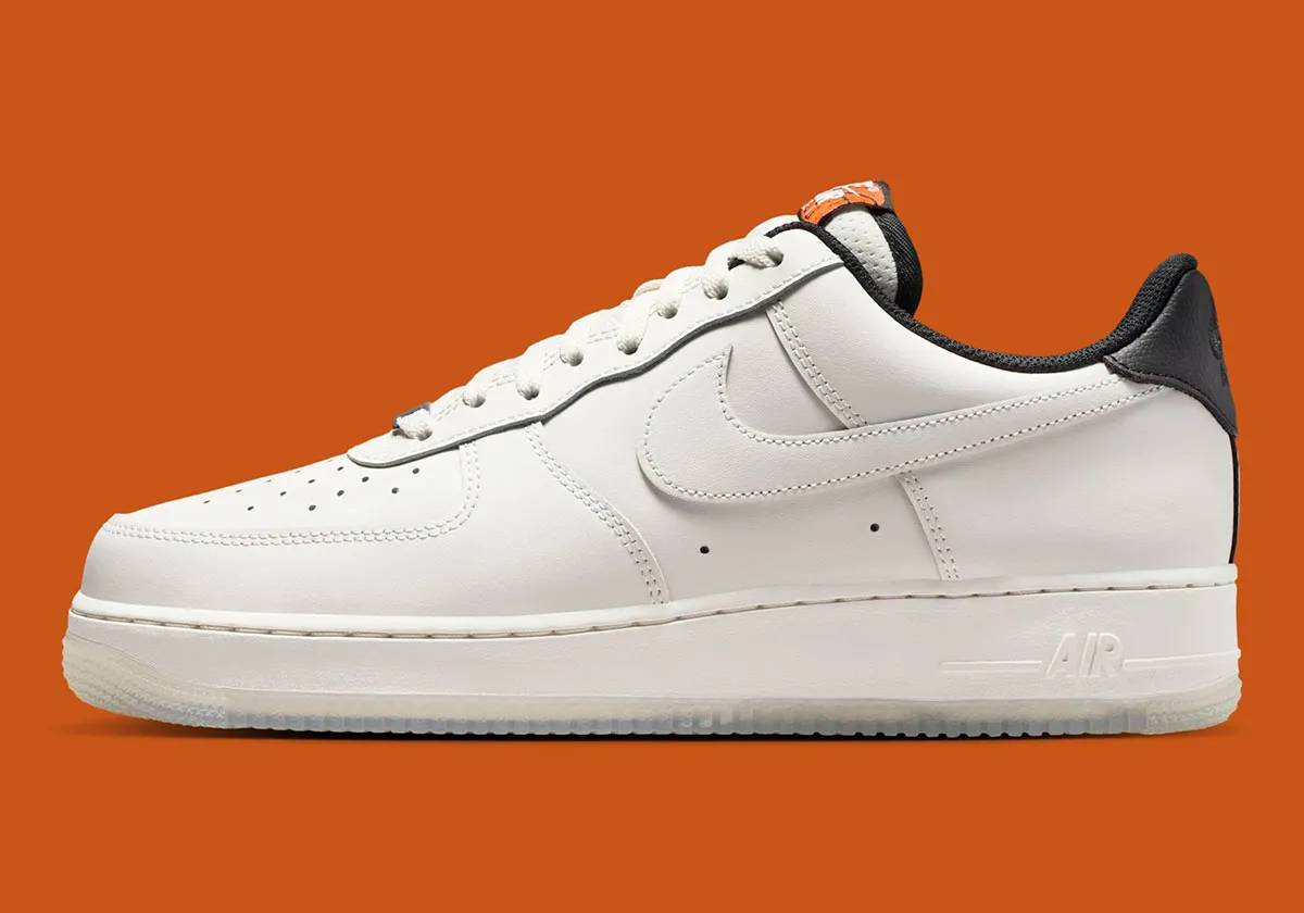 Alternative view of Giày Nike Air Force 1 Low '07 'NBA Phantom' IQ0293-030
