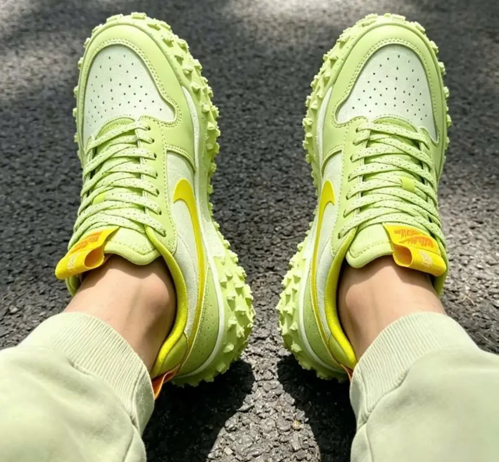 Alternative view of Giày Nike Air Jordan 1 Low A/T 'Light Lemon Twist' FV4227-700