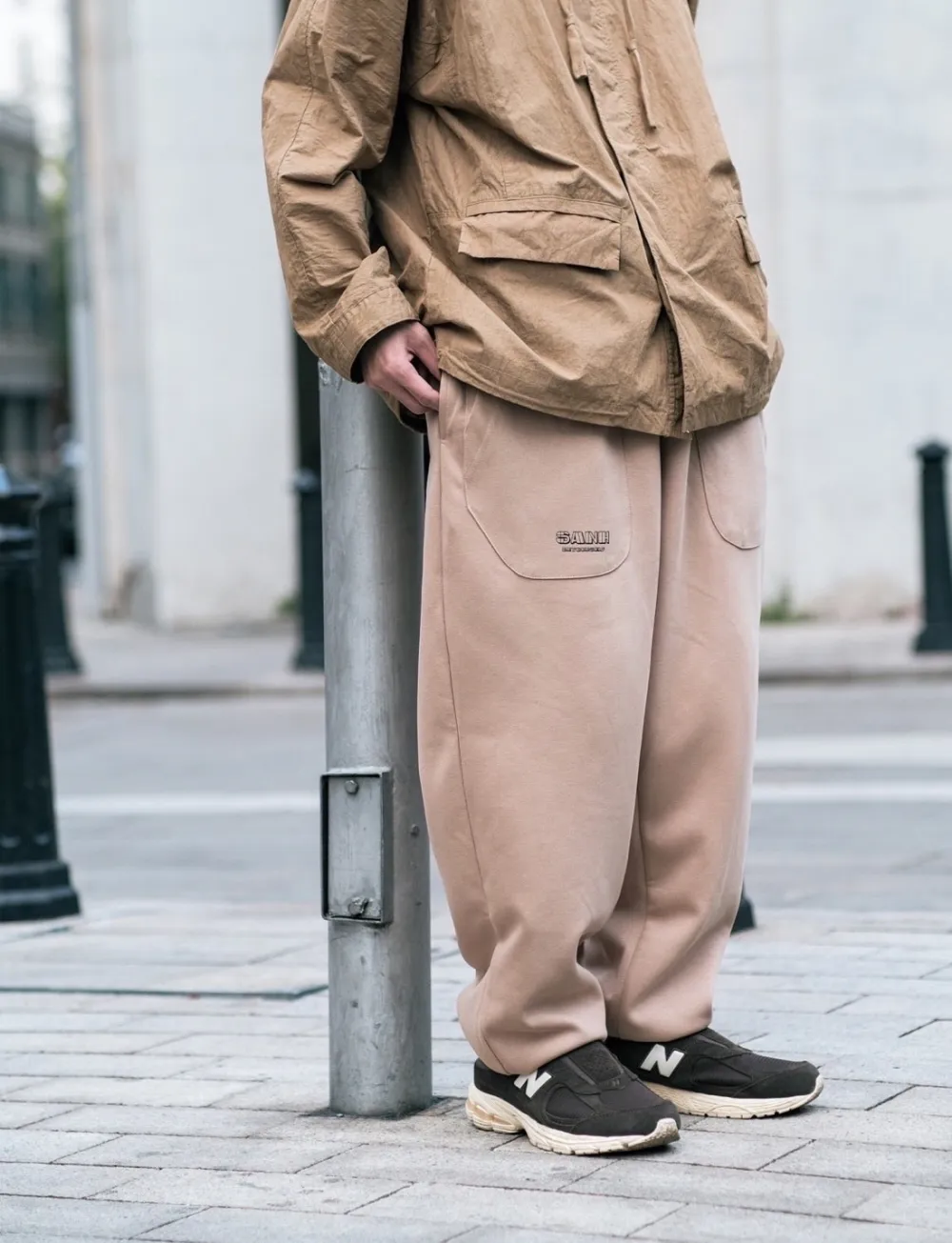 Alternative view of Giày New Balance 2002R ‘Mule Brown’ M2002RME