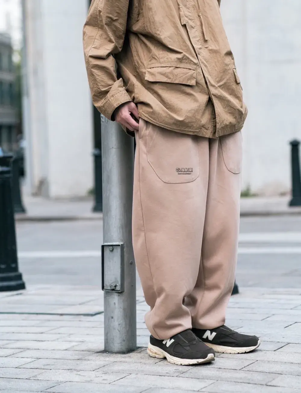Alternative view of Giày New Balance 2002R ‘Mule Brown’ M2002RME