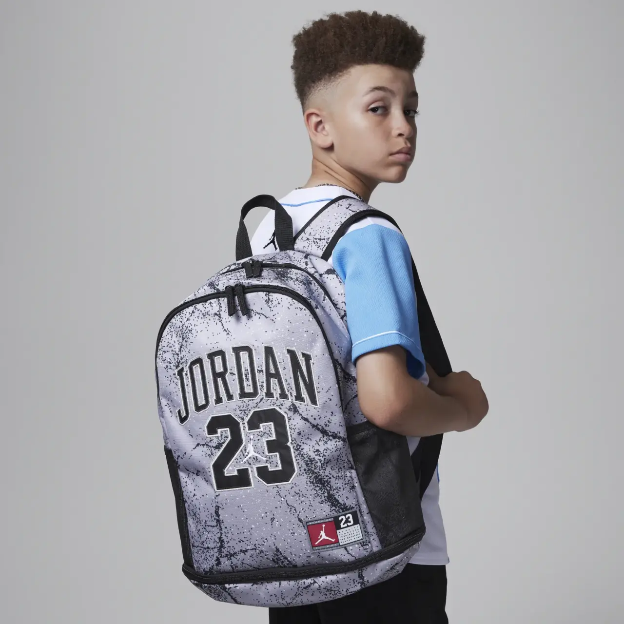 Alternative view of Túi Nike Air Jordan Jersey 'Grey' FQ0951-011