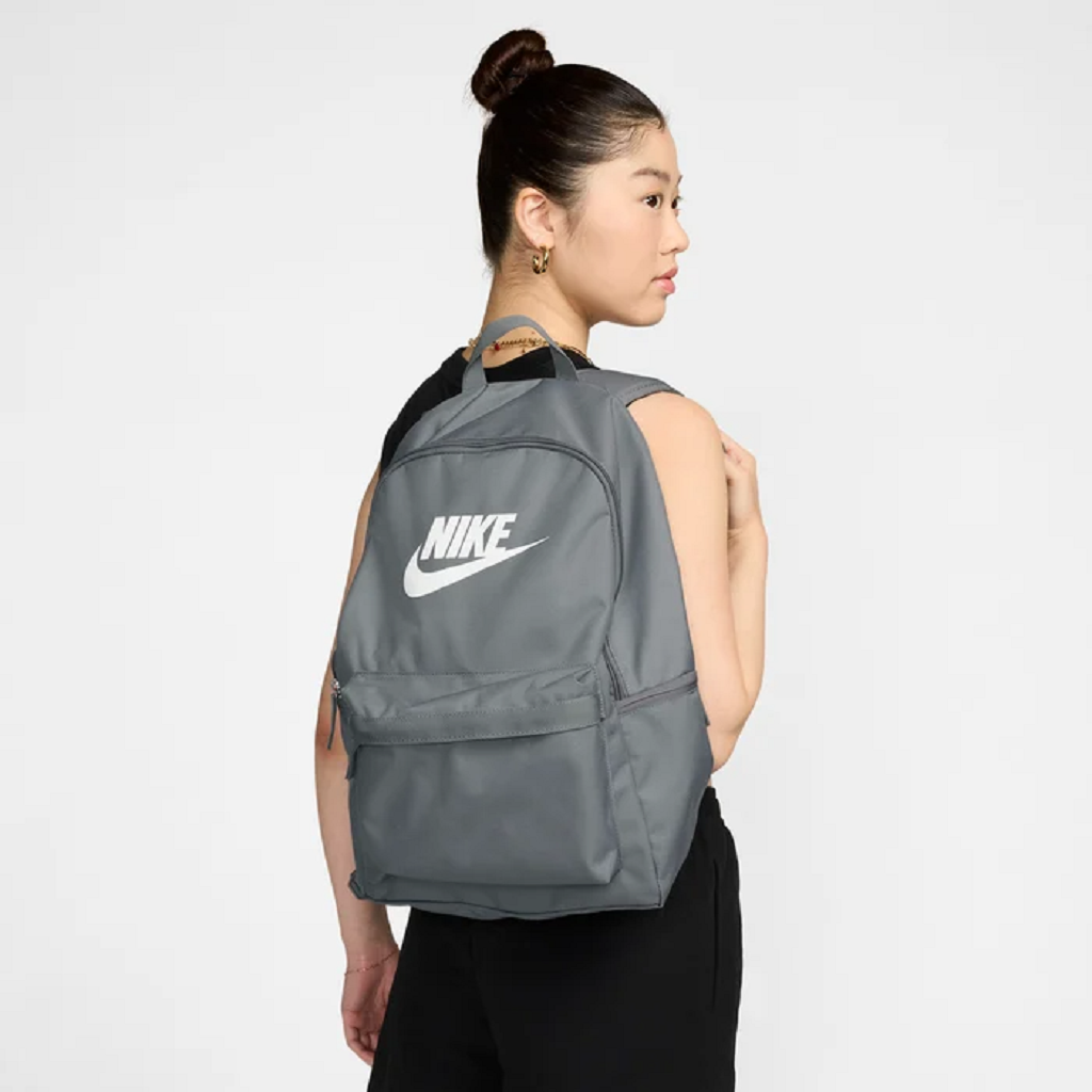 Alternative view of Balo Nike Heritage Backpack 'Smoke Grey' DC4244-063