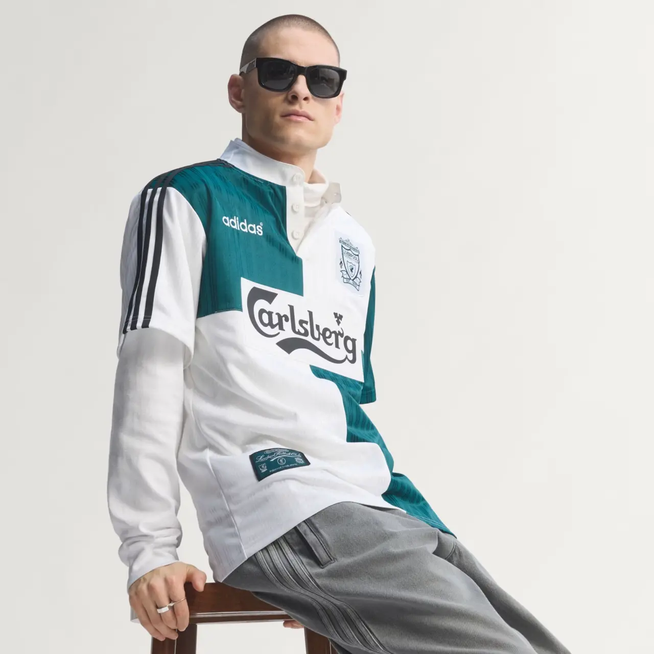 Alternative view of Áo Adidas Liverpool FC Away Jersey 95 'Rich Green' KA8093