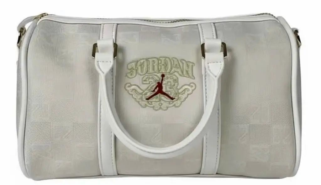 Túi Nike Jordan Year Of The Horse 'White' IW1784-133