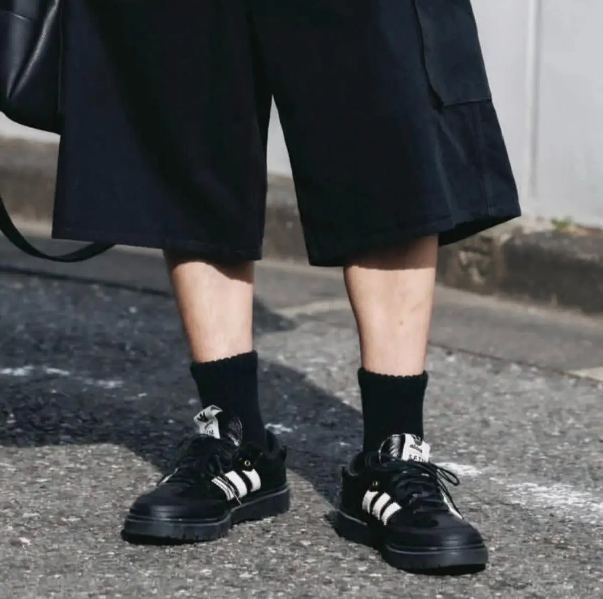 Alternative view of Giày Adidas Samba LX Freizeit 'Core Black' KI4761