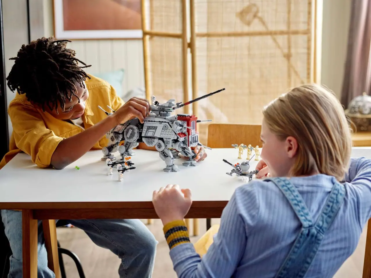 Alternative view of Mô Hình Lego Star Wars: AT-TE Walker 75337