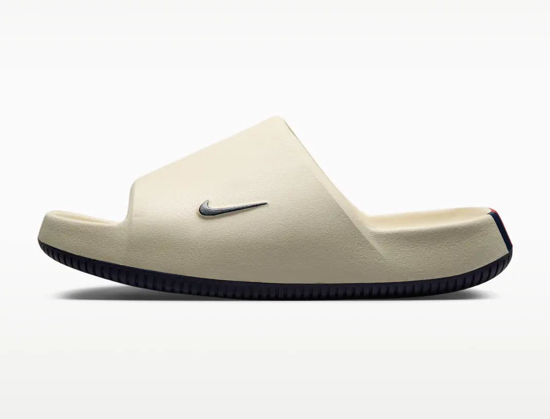 Alternative view of Giày Nike Calm 2.0 Slide 'New England Patriots' IM7339-100