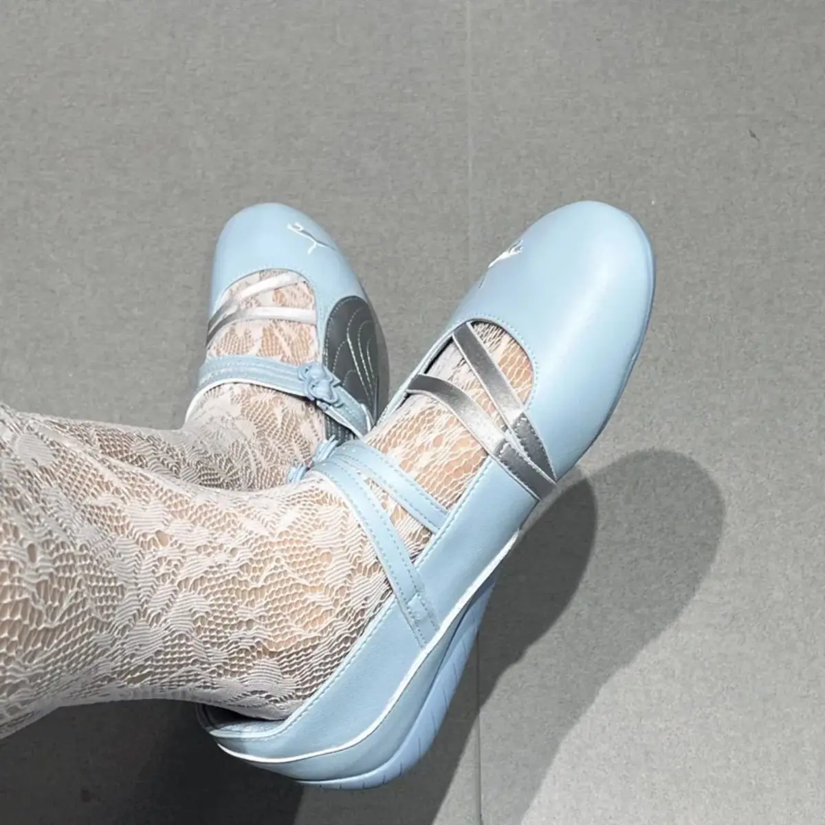 Alternative view of Giày Puma Speedcat Ballet x The Powerpuff Girls 'Bubbles' 408103-01