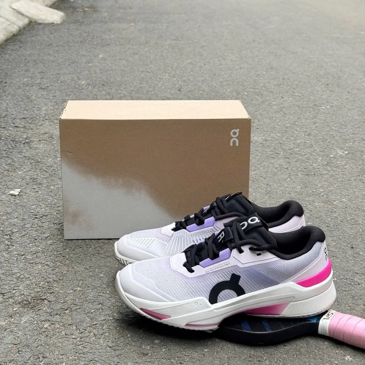 Alternative view of Giày On The Roger Pro Fire Clay 'Purple' 3MF30824767