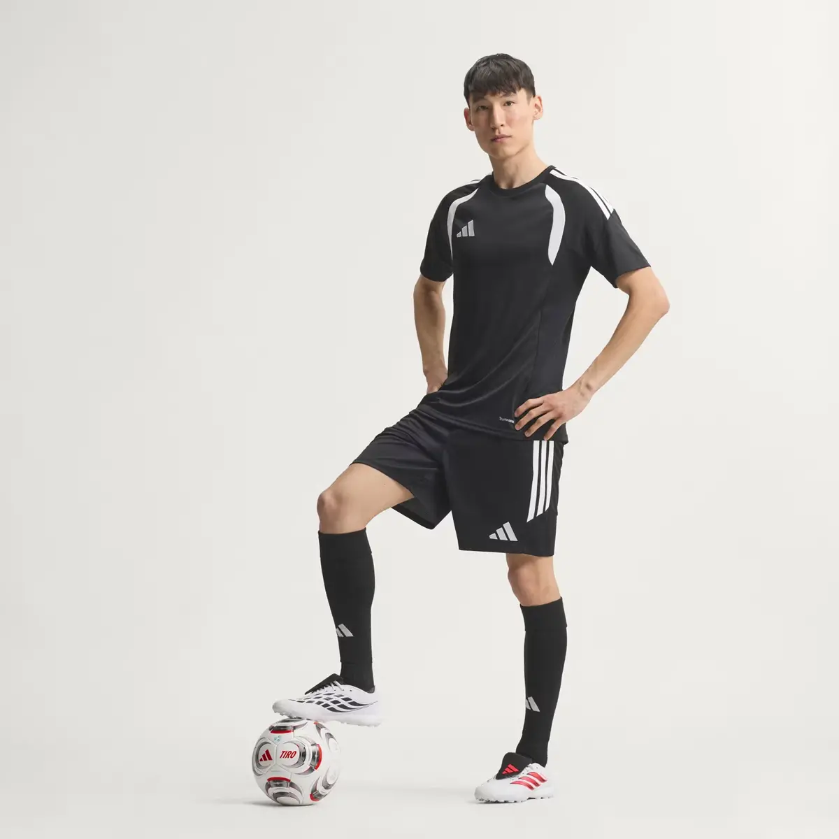Alternative view of Giày Adidas Predator League Fold-Over 'Solar Turbo' IH7213