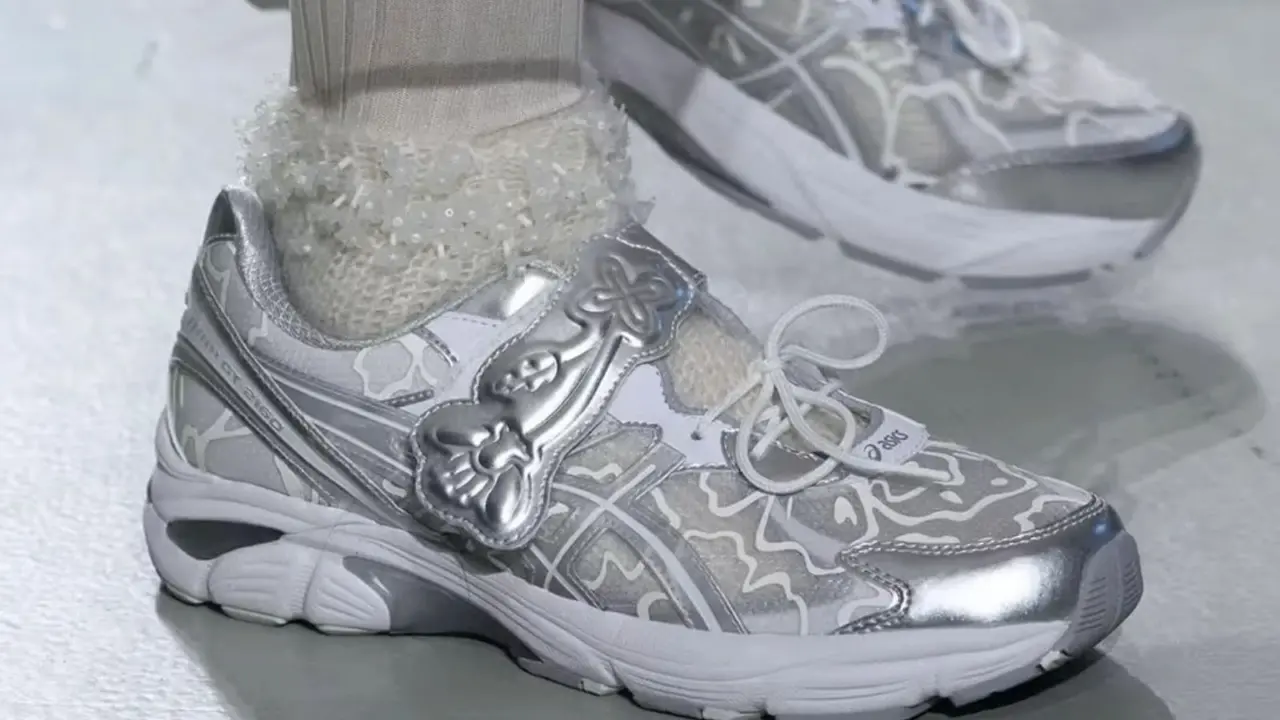 Hinh anh 5: Hinh anh sneaker ballet - su ket hop giua phong cach the thao va ve dep nu tinh.